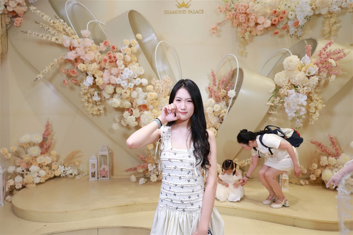 Photobooth tiệc cưới Diamond Palace — ảnh 10